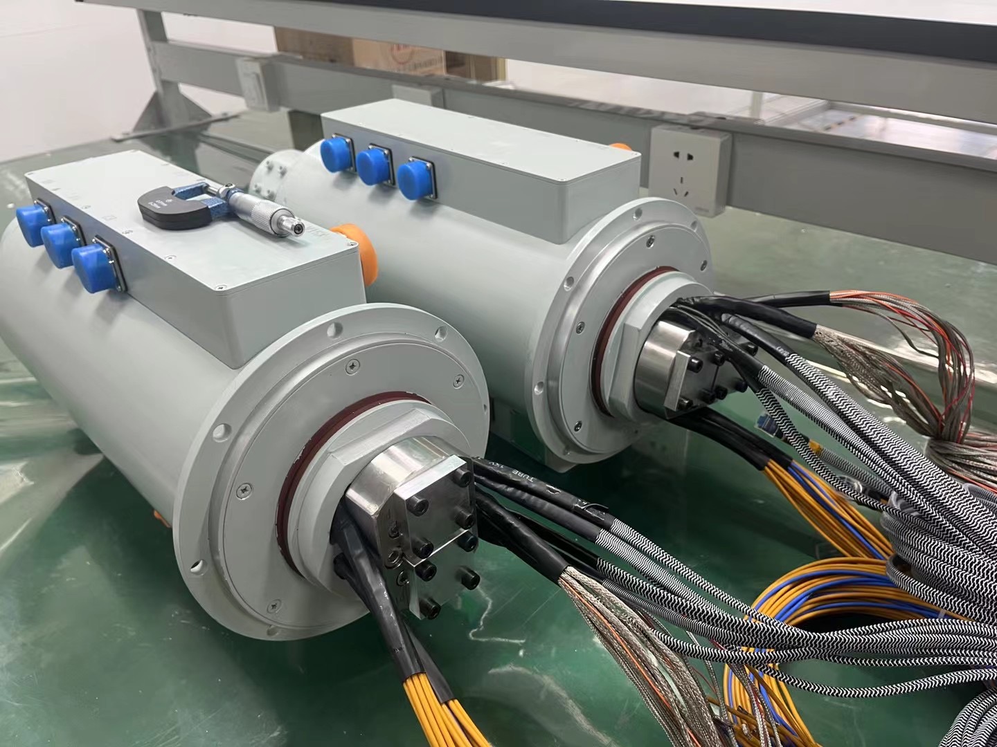 液電組合滑環(huán)